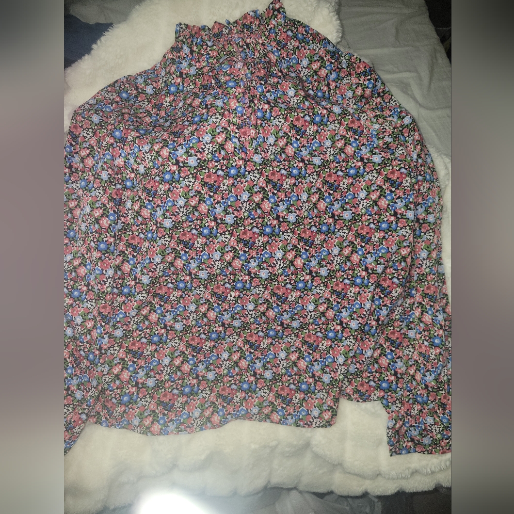 Shein Multicolor Floral Top